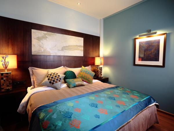 juSTa MG Road : photo 2 de la chambre suite