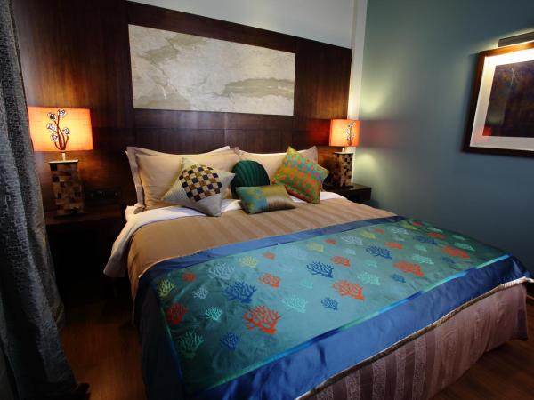 juSTa MG Road : photo 3 de la chambre suite