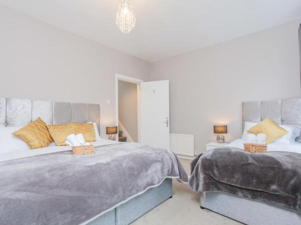 The Avenue Belfast : photo 1 de la chambre chambre triple avec salle de bains commune