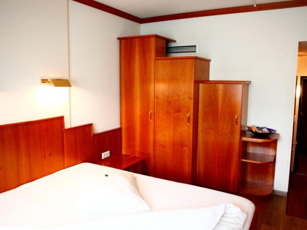 Vienna Sporthotel : photo 4 de la chambre offre spéciale - chambre double confort avec petit-déjeuner et parking inclus