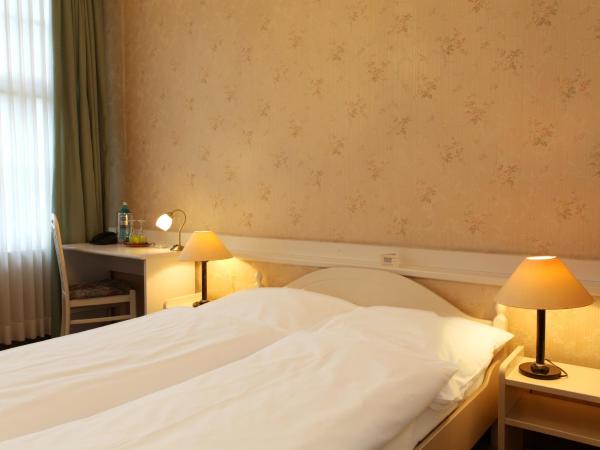 Hotel Bellmoor im Dammtorpalais : photo 2 de la chambre chambre double