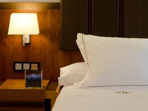 Claridge Madrid : photo 4 de la chambre chambre familiale