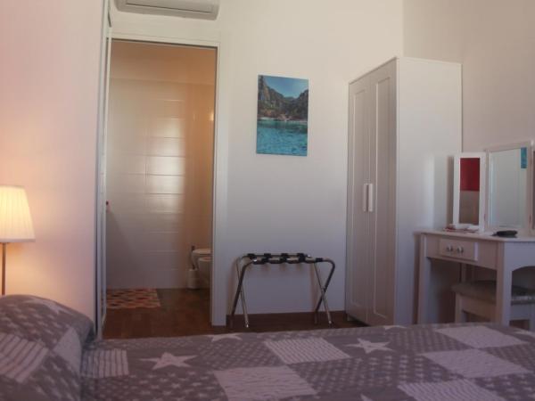 Blue Sea Rooms Apartment Cagliari : photo 6 de la chambre appartement 3 chambres
