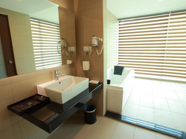 Symphony Suites Hotel : photo 3 de la chambre suite exécutive