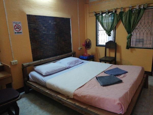 Chian Guesthouse : photo 1 de la chambre chambre queen-size (ventilateur)