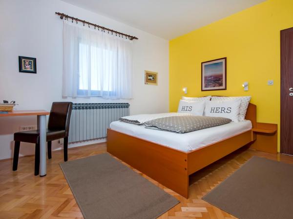 Apartments Erik B&B Adults only : photo 1 de la chambre chambre double (2ème Étage)