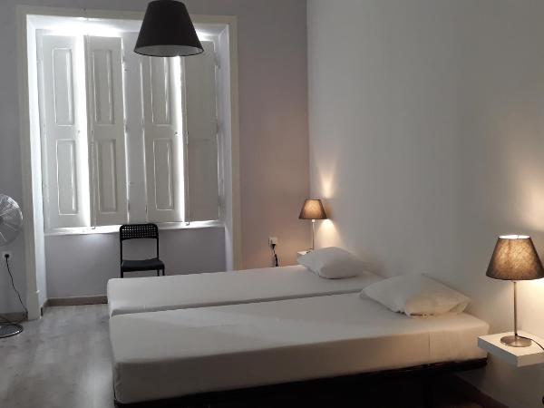 Hostel A Casa da Árvore : photo 7 de la chambre chambre double ou lits jumeaux avec salle de bains privative externe