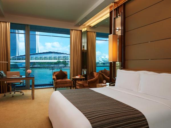 The Fullerton Bay Hotel Singapore : photo 3 de la chambre chambre avec vue sur la baie