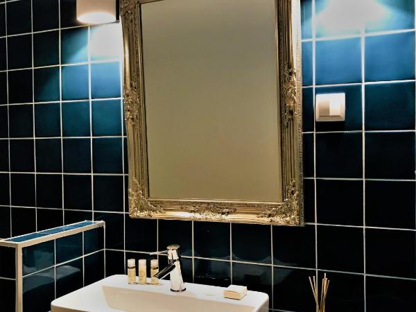 Oryza Guest House& Suites : photo 2 de la chambre chambre double - vue sur jardin