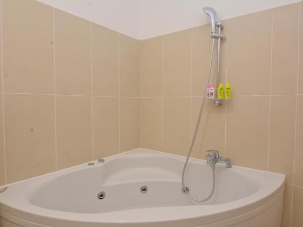 Luxury Room Uzorita B&B : photo 5 de la chambre chambre triple deluxe