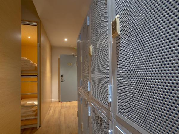 Yote 28 : photo 5 de la chambre lit simple dans dortoir pour hommes