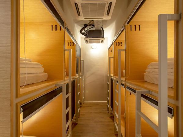 Yote 28 : photo 8 de la chambre lit simple dans dortoir pour hommes