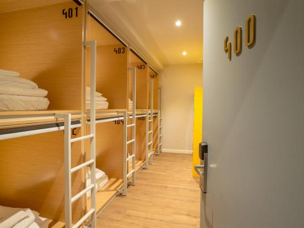 Yote 28 : photo 4 de la chambre lit simple dans dortoir pour femmes