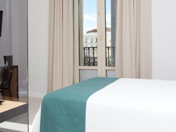 Hotel Europa : photo 3 de la chambre 2 chambres doubles communicantes - vue sur puerta del sol