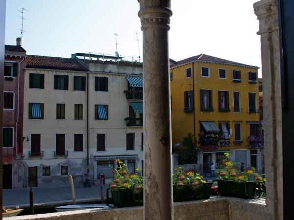 Palazzo Cendon Piano Antico : photo 9 de la chambre suite