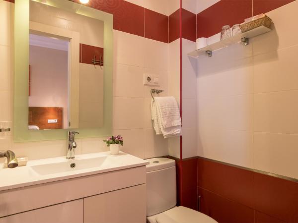 Hostal Santillan : photo 5 de la chambre chambre simple avec salle de bains privative
