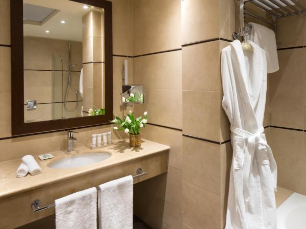 Starhotels Ritz : photo 6 de la chambre chambre deluxe double ou lits jumeaux
