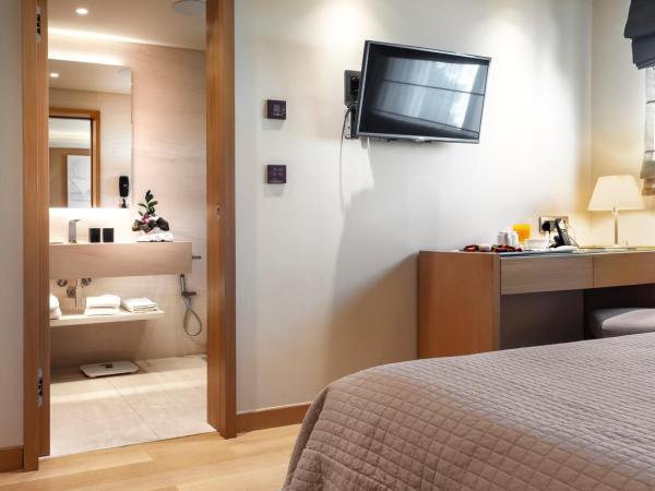 Somewhere Vouliagmeni : photo 3 de la chambre chambre cosy - vue sur rue