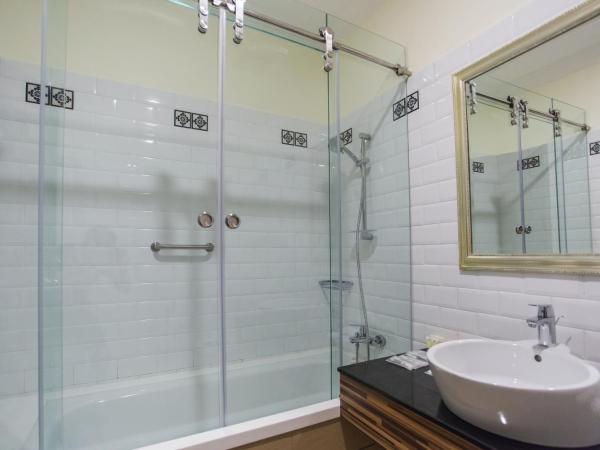 Aava Malacca Hotel : photo 2 de la chambre suite familiale