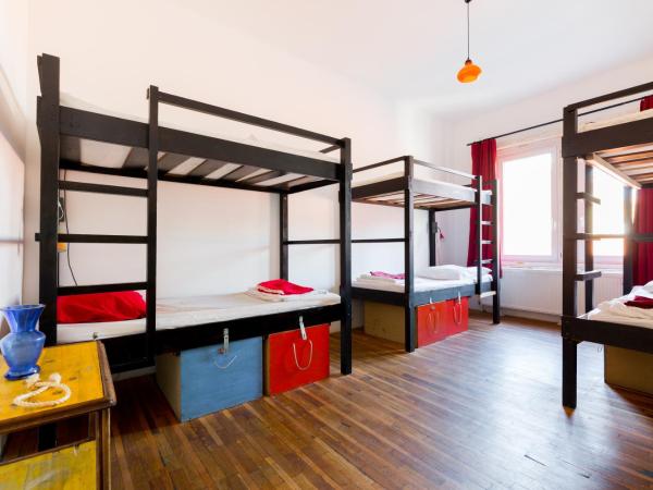 Das Nest Budapest : photo 3 de la chambre lit dans dortoir mixte de 6 lits
