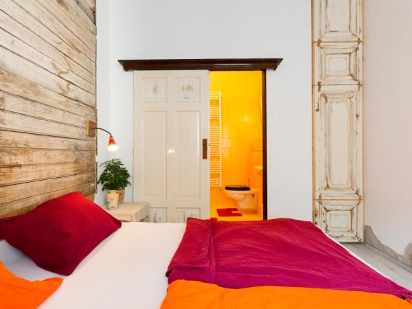 Das Nest Budapest : photo 2 de la chambre chambre double avec douche