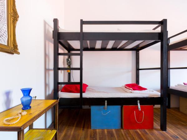 Das Nest Budapest : photo 4 de la chambre lit dans dortoir mixte de 6 lits