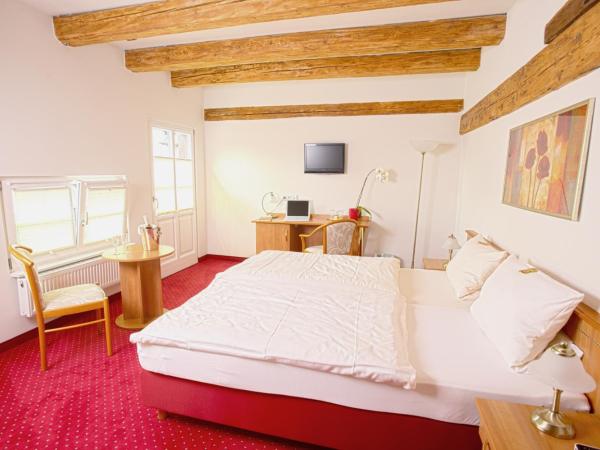 Château de Pourtalès : photo 2 de la chambre chambre double classique le chalet