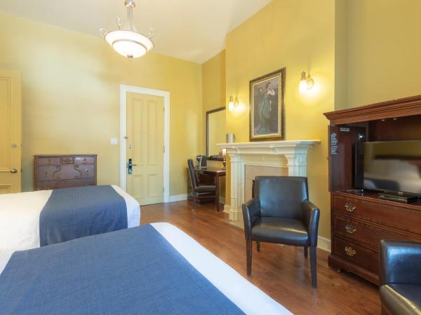 Unilofts Grande-Allée : photo 1 de la chambre chambre double standard avec 2 lits doubles