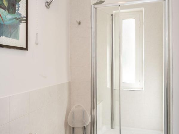 Girovagando B&B : photo 3 de la chambre chambre double ou lits jumeaux avec salle de bains privative externe