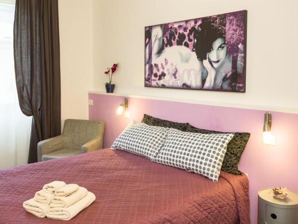 Girovagando B&B : photo 7 de la chambre chambre double avec salle de bains privative extérieure