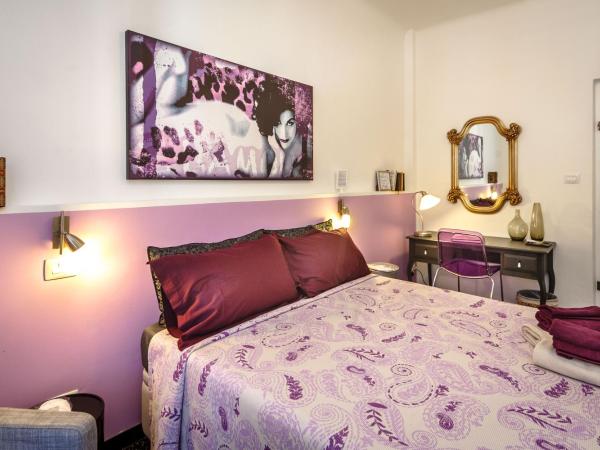 Girovagando B&B : photo 2 de la chambre chambre double avec salle de bains privative extérieure