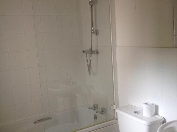 Elmdon Lodge : photo 4 de la chambre chambre simple avec salle de bains extérieure privative