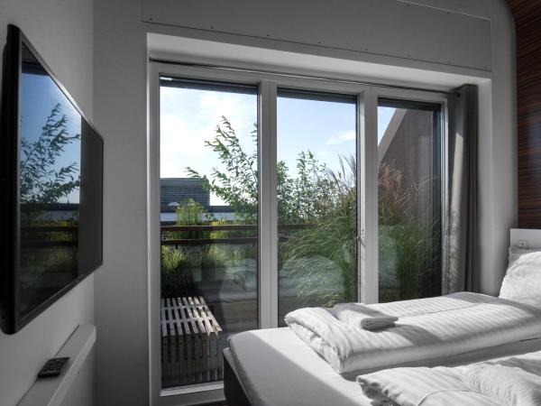 Steel House Copenhagen : photo 1 de la chambre chambre double avec terrasse