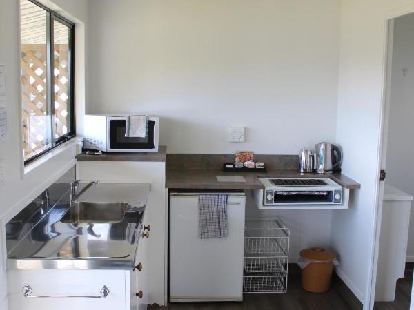 Holdens Bay Holiday Park : photo 5 de la chambre 1 bedroom ensuite cabin