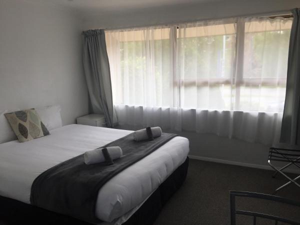 Fairway Motel & Apartments : photo 2 de la chambre studio familial
