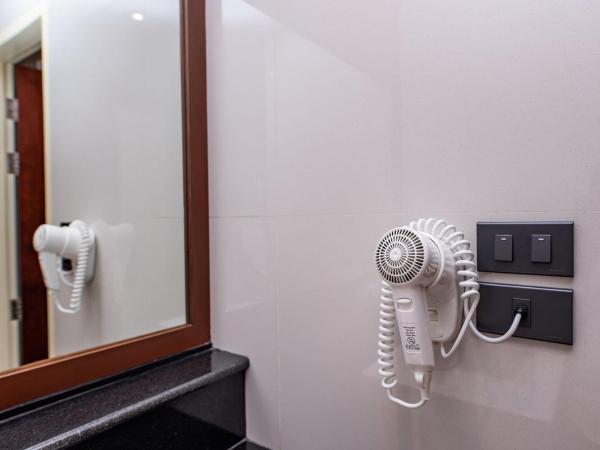 Dang Derm In The Park Khaosan : photo 7 de la chambre suite deluxe avec lit king-size