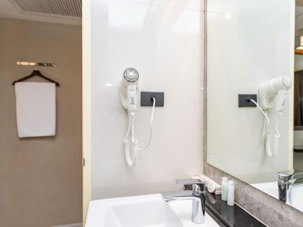 Dang Derm In The Park Khaosan : photo 5 de la chambre chambre lit king-size de luxe