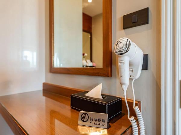 Dang Derm In The Park Khaosan : photo 3 de la chambre suite triple