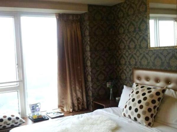 Ramada Hong Kong Grand : photo 1 de la chambre chambre double ou lits jumeaux standard