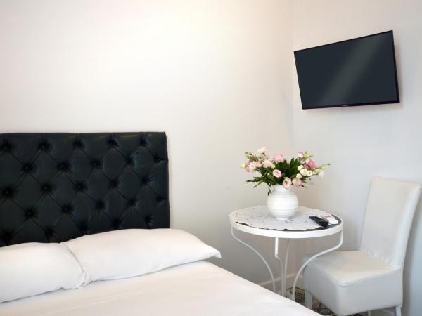 Barbarella Home : photo 6 de la chambre petite chambre double