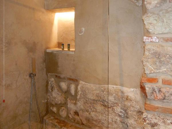 Arena Luxury Suite : photo 2 de la chambre chambre double ou lits jumeaux supérieure - vue sur jardin