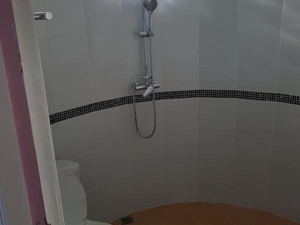 Sunrise Beach Resort : photo 9 de la chambre bungalow - côté plage