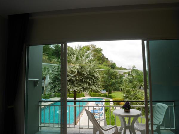 Gypsy Sea View Resort : photo 9 de la chambre chambre lits jumeaux - vue sur piscine