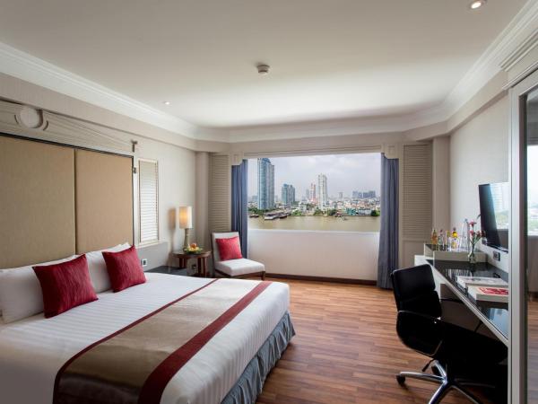 Ramada Plaza by Wyndham Bangkok Menam Riverside : photo 2 de la chambre chambre lit king-size deluxe - vue sur piscine