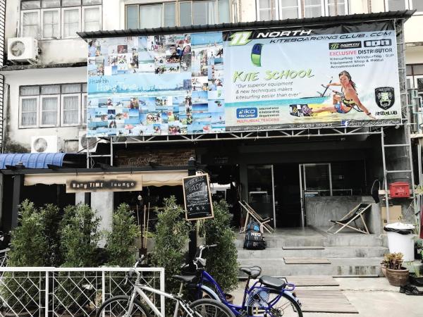 New Apartment Nearby Beach : photo 3 de la chambre appartement - vue sur piscine