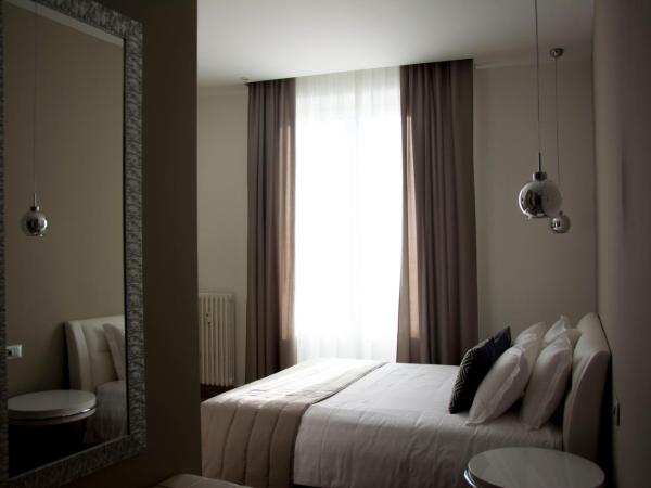 ApartHotel Durini : photo 3 de la chambre chambre double avec balcon