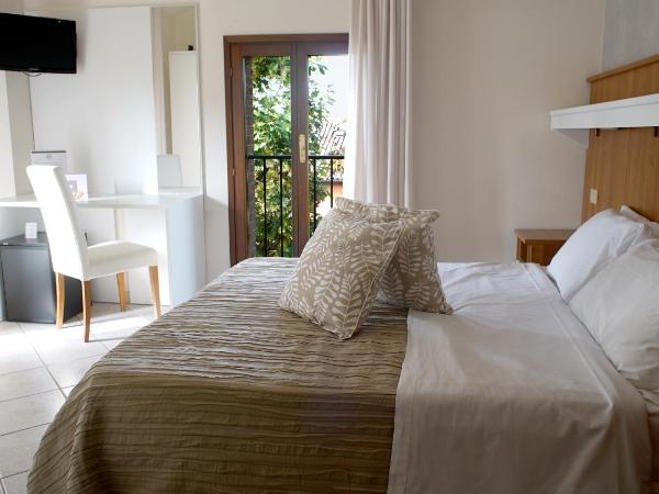 Hotel EMI : photo 4 de la chambre chambre double ou lits jumeaux avec terrasse