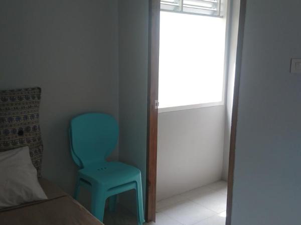 Easy Rooms and Minimart : photo 5 de la chambre chambre double avec balcon