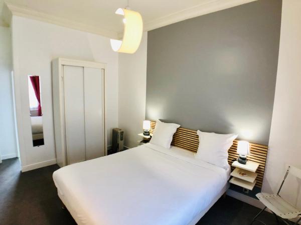 Cit'Hotel Le Volney : photo 3 de la chambre chambre double de luxe avec douche
