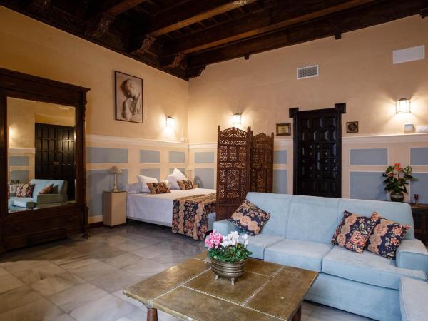Suites Machado : photo 1 de la chambre suite avec patio